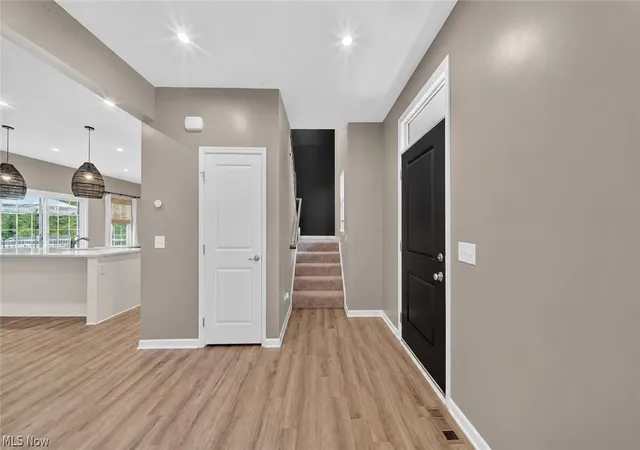 Photo 2 of Single family home for sale at 35524 Crystal Crk Ct, Grafton, OH 44044 | MLS# 5243202 | Listing updated on 2026-10-07