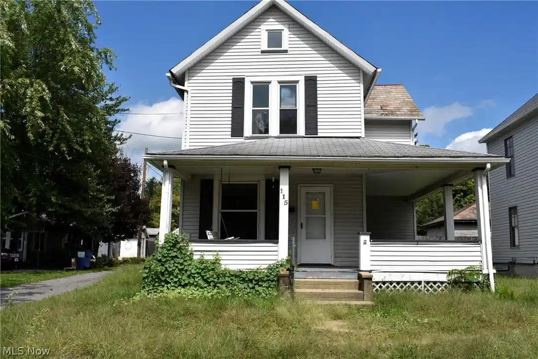 Single family home for sale at 115 W Pine St, Lisbon, OH 44432 | MLS# 5243458