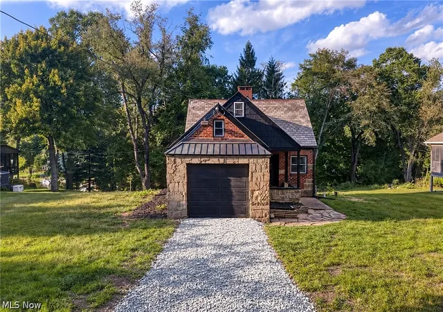Single family home for sale at 146 Spruce Dr NW, North Canton, OH 44720 | MLS# 5243486