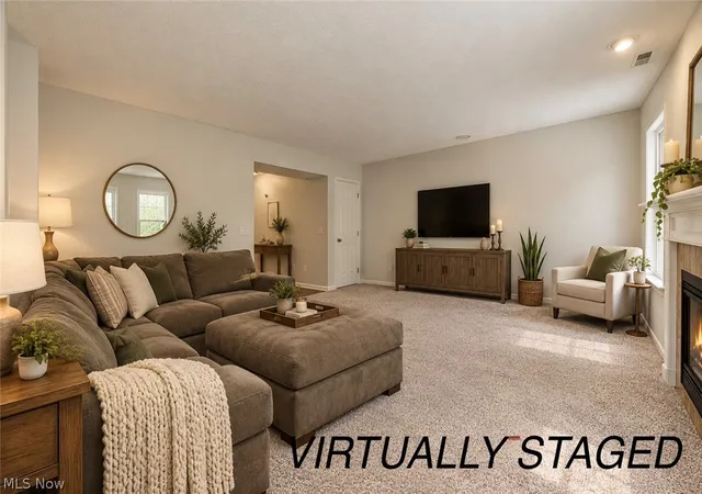 Photo 3 of Single family home for sale at 6199 E Meadow Farm Ln, Lorain, OH 44053 | MLS# 5243185 | Listing updated on 2026-10-30