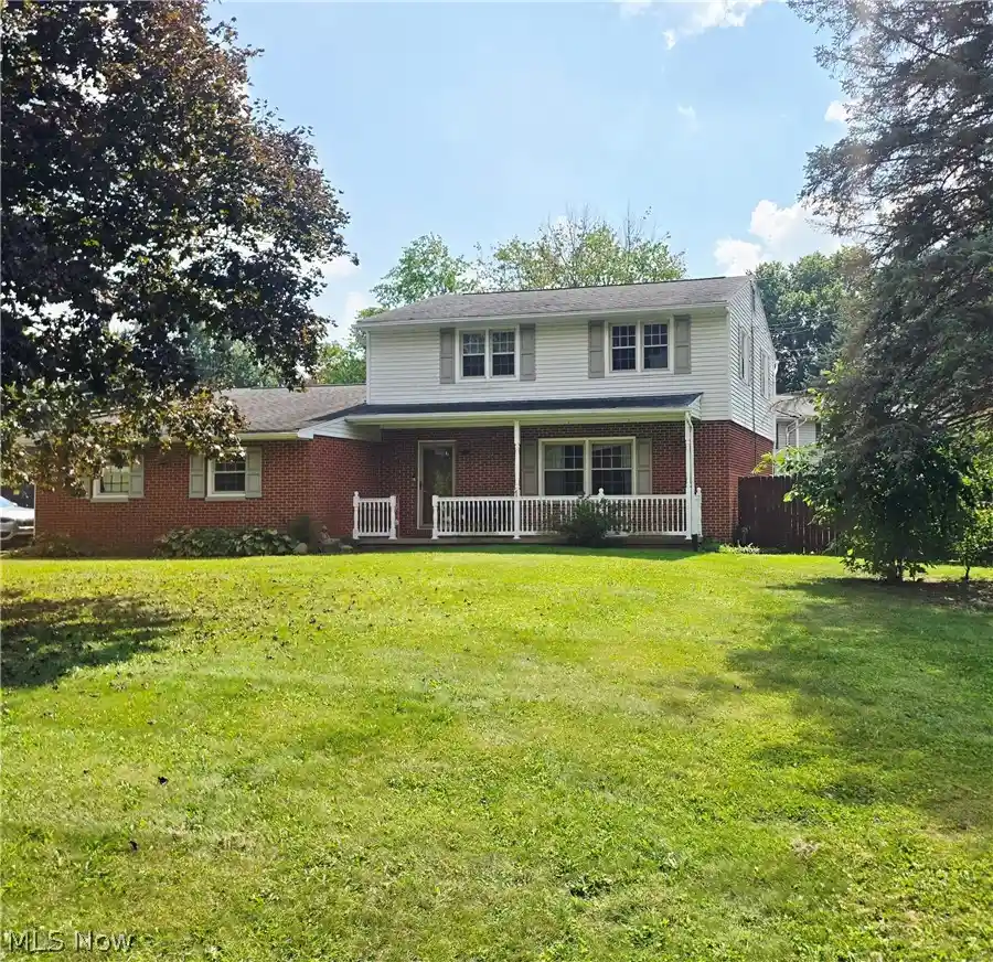 Single family home for sale at 1847 Bruce St, Canal Fulton, OH 44614 | MLS# 5243580