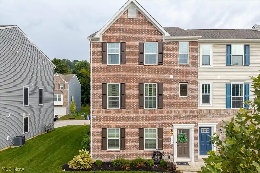 Photo 1 of Townhouse for sale at 1140 Bean Ln, Akron, OH 44313 | MLS# 5243442 | Listing updated on 2026-10-21