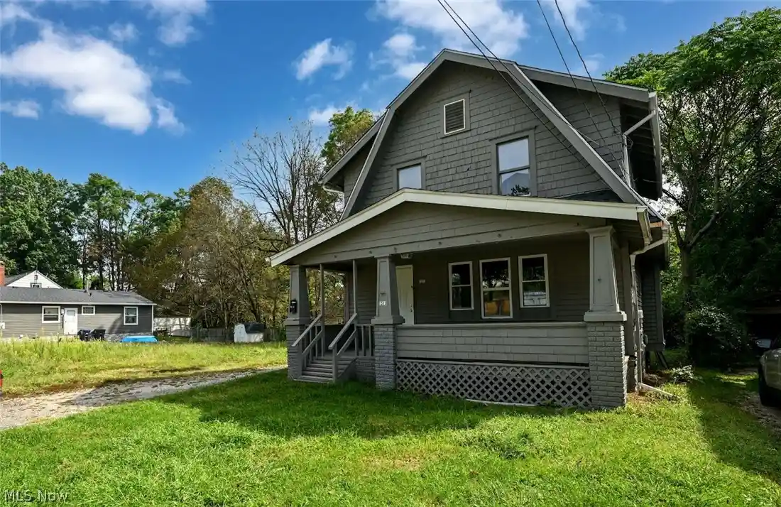 Photo 1 of Single family home for sale at 1313 Manchester Rd, Akron, OH 44307 | MLS# 5243230 | Listing updated on 2026-10-28