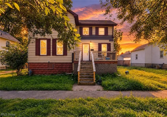 Photo 1 of Single family home for sale at 215 Sandusky Ave, Fremont, OH 43420 | MLS# 5243621 | Listing updated on 2026-10-10