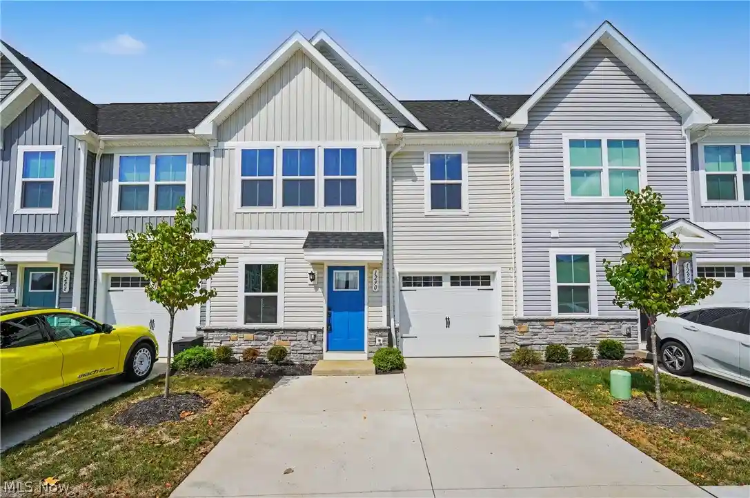 Photo 1 of Townhouse for sale at 1290 Divot Cir, Akron, OH 44313 | MLS# 5243456 | Listing updated on 2026-10-22