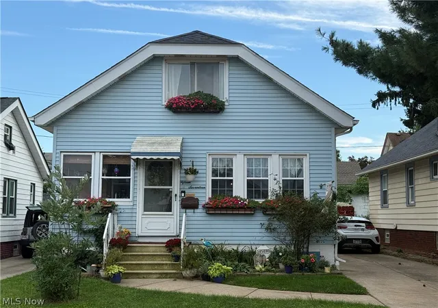 Single family home for sale at 1517 Granby Ave, Cleveland, OH 44109 | MLS# 5243869