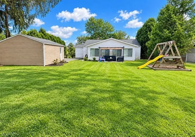 Photo 3 of Single family home for sale at 330 Cynthia Dr, Chardon, OH 44024 | MLS# 5244524 | Listing updated on 2026-10-05