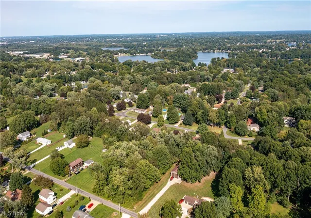 Photo 3 of Sale Pending at 4051 Greenbay Dr, Barberton, OH 44203 | MLS# 5243519 | Listing updated on 2026-09-25