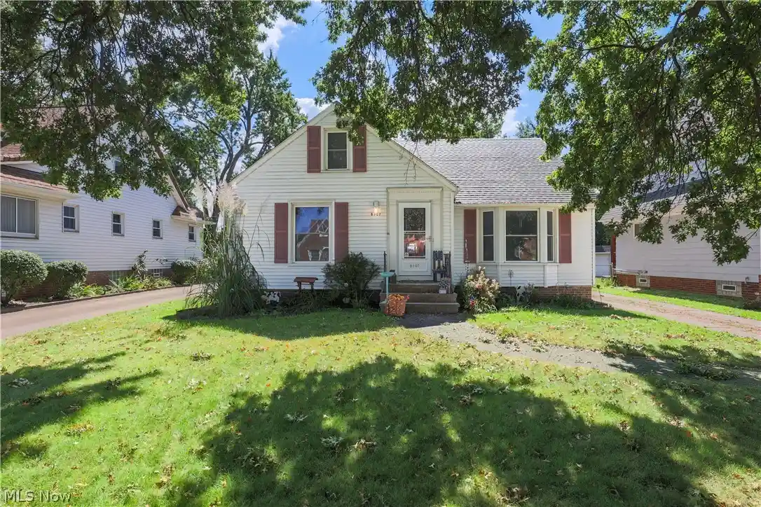 Photo 1 of Single family home for sale at 8107 Dartworth Dr, Cleveland, OH 44129 | MLS# 5245013 | Listing updated on 2026-10-19