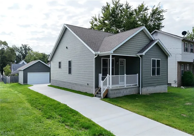 Photo 2 of Sale Pending at 434 8th Street, Struthers, OH 44471 | MLS# 5221868 | Listing updated on 2026-10-06