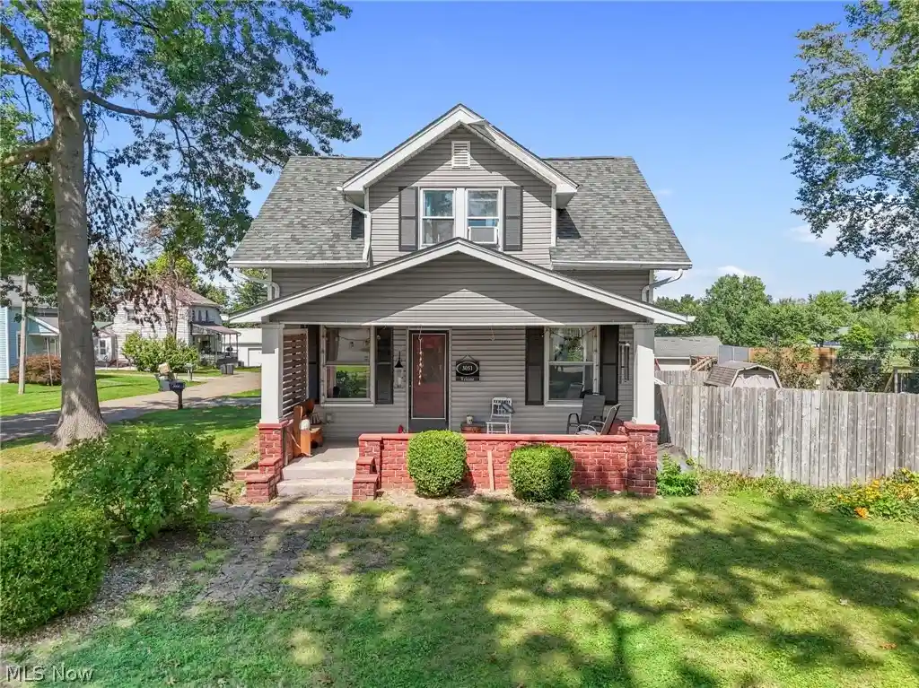 Photo 1 of Sale Pending at 3051 Perrydale St Nw, Uniontown, OH 44685 | MLS# 5244664 | Listing updated on 2026-10-15