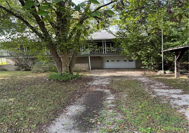 Photo 1 of Sale Pending at 720 Southern Hwy, Mineral Wells, WV 26150 | MLS# 5245049 | Listing updated on 2026-09-28