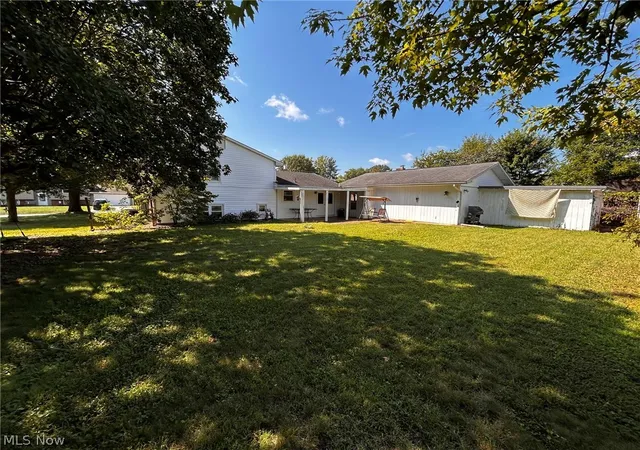 Photo 4 of Single family home for sale at 104 Shamrock Dr, Marietta, OH 45750 | MLS# 5243968 | Listing updated on 2026-10-08