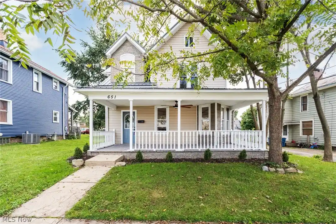 Photo 1 of Sale Pending at 651 E 6th Street, Salem, OH 44460 | MLS# 5244050 | Listing updated on 2026-10-17