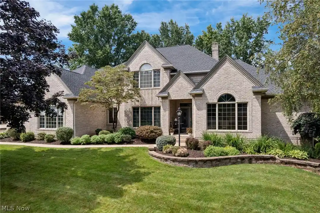 Photo 1 of Single family home for sale at 2912 Ironwood Dr, Green, OH 44312 | MLS# 5237673 | Listing updated on 2026-10-24