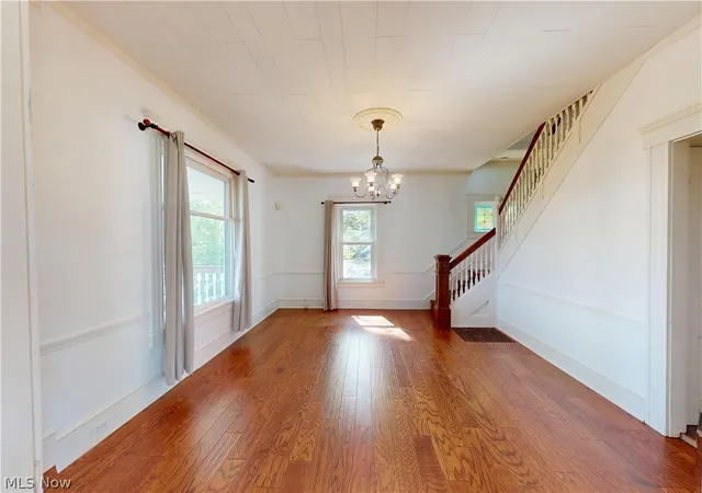 Photo 4 of Single family home for sale at 218 Bentleyville Rd, Chagrin Falls, OH 44022 | MLS# 5244320 | Listing updated on 2026-09-23