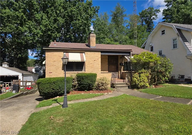Photo 1 of Single family home for sale at 1601 19th Street NW, Canton, OH 44709 | MLS# 5245141 | Listing updated on 2026-10-30