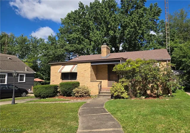 Photo 2 of Single family home for sale at 1601 19th Street NW, Canton, OH 44709 | MLS# 5245141 | Listing updated on 2026-10-30