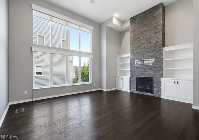 Photo 2 of Townhouse for sale at 5322 Herman Ave, Cleveland, OH 44102 | MLS# 5244739 | Listing updated on 2026-09-29