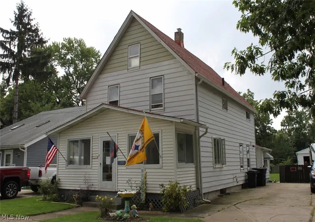 Photo 1 of Sale Pending at 3748 Cress Rd, Cleveland, OH 44111 | MLS# 5244638 | Listing updated on 2026-10-06