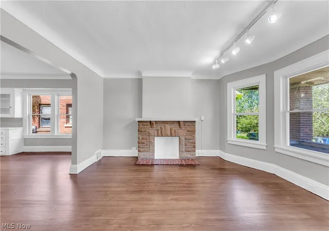 Photo 3 of House for sale at 3154 Kensington Rd, Cleveland Heights, OH 44118 | MLS# 5245214 | Listing updated on 2026-09-28