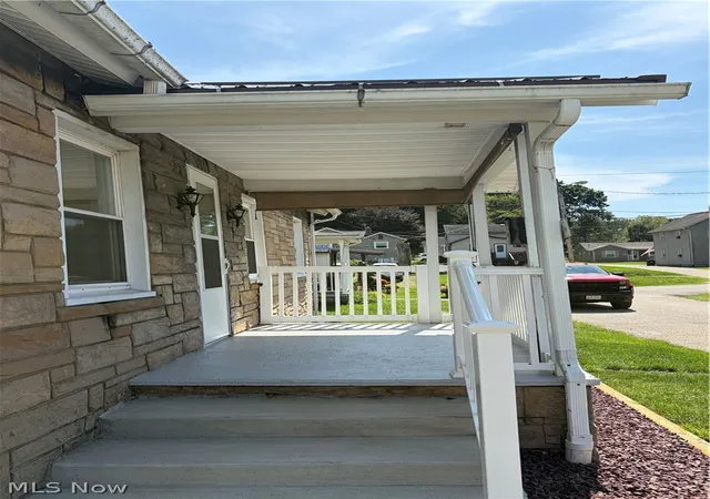 Photo 4 of Single family home for sale at 200 Short St, East Palestine, OH 44413 | MLS# 5244238 | Listing updated on 2026-10-30