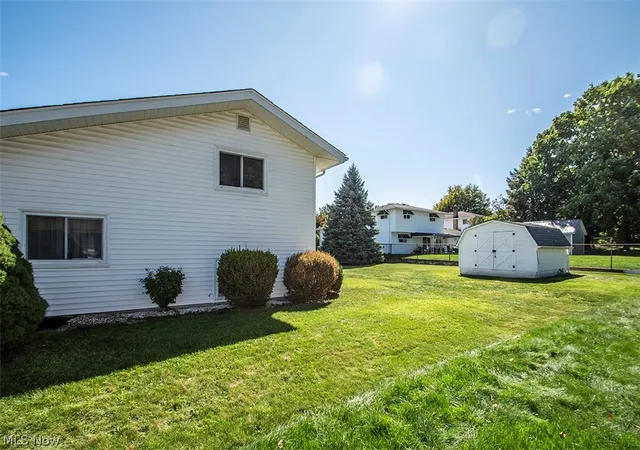 Photo 3 of Sale Pending at 28723 Tudor Dr, North Olmsted, OH 44070 | MLS# 5243226 | Listing updated on 2026-09-29