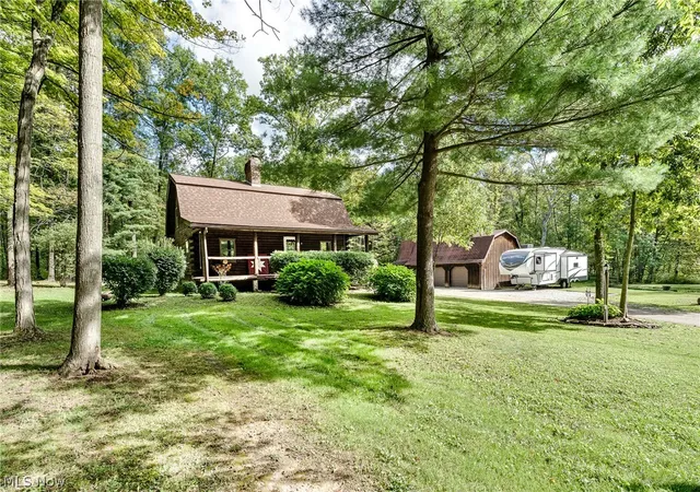 Photo 2 of Single family home for sale at 11780 W Western Reserve Rd, Salem, OH 44460 | MLS# 5243351 | Listing updated on 2026-10-11