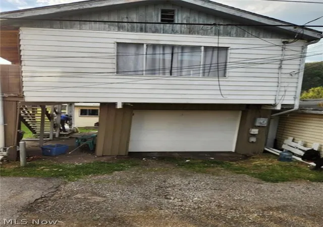 Photo 1 of Single family home for sale at 805 Clover Aly, Wellsville, OH 43968 | MLS# 5245469 | Listing updated on 2026-09-22