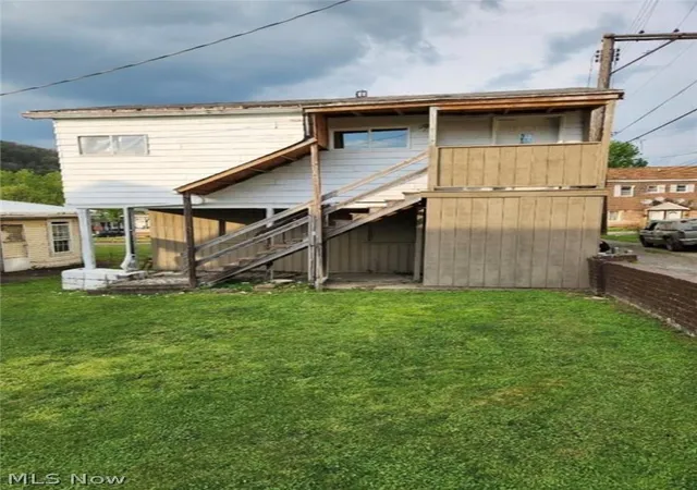 Photo 2 of Single family home for sale at 805 Clover Aly, Wellsville, OH 43968 | MLS# 5245469 | Listing updated on 2026-09-22