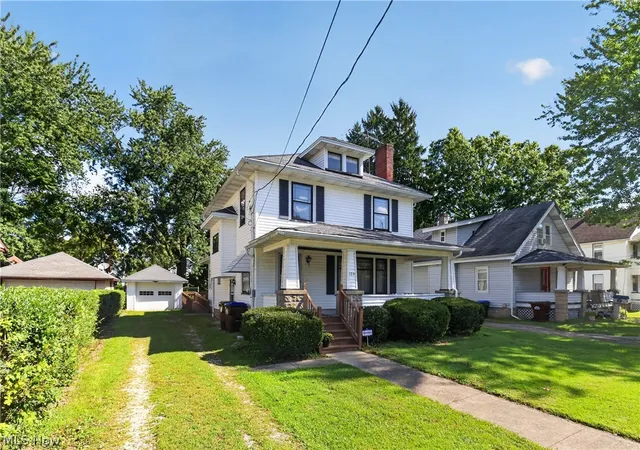 Photo 1 of Single family home for sale at 129 Bane Ave, Newton Falls, OH 44444 | MLS# 5245465 | Listing updated on 2026-09-16