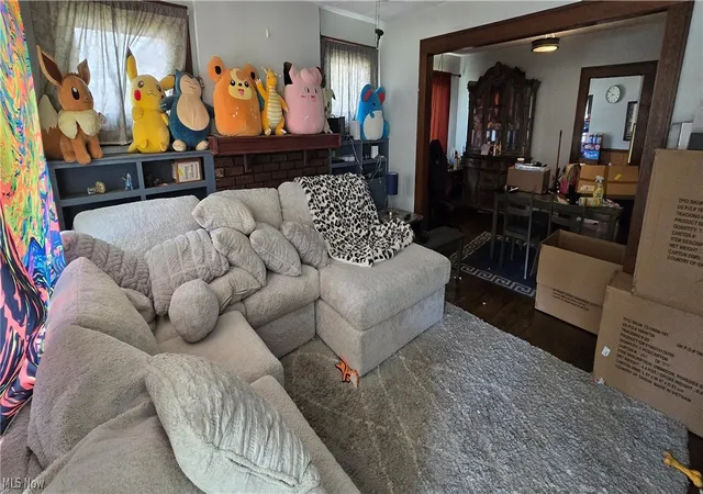 Photo 3 of Single family home for sale at 1043 Berwin St, Akron, OH 44310 | MLS# 5245487 | Listing updated on 2026-10-12