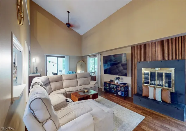 Listing Photo 1 - Condo for sale in building located at 794 Hampton Ridge Dr, Akron, OH 44313 - Unit #