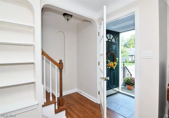 Photo 3 of Single family home for sale at 5284 Edenhurst Rd, Cleveland, OH 44124 | MLS# 5245446 | Listing updated on 2026-10-08