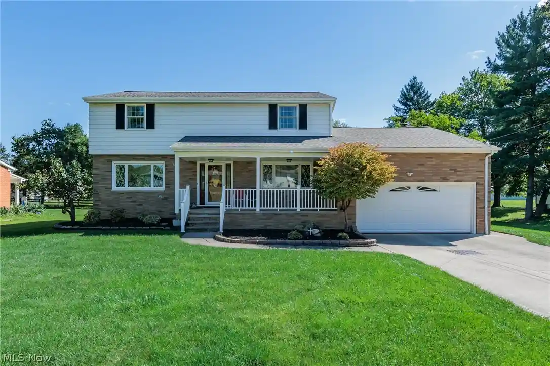 Photo 1 of Single family home for sale at 10415 Abbey Rd, North Royalton, OH 44133 | MLS# 5245191 | Listing updated on 2026-10-15