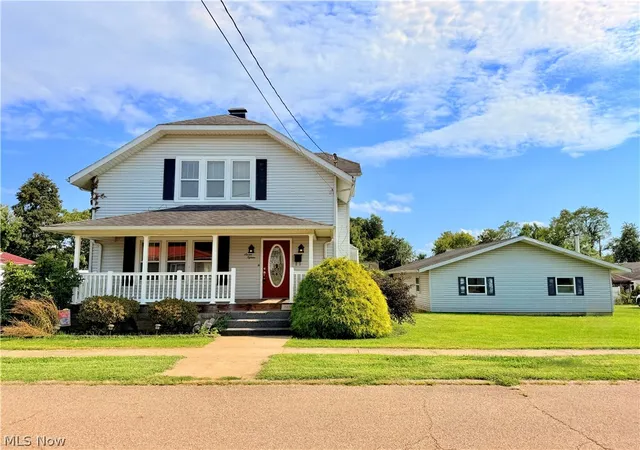 Photo 1 of Single family home for sale at 715 Pomeroy Pike, Belpre, OH 45714 | MLS# 5245384 | Listing updated on 2026-09-16