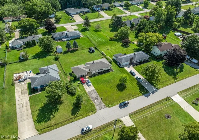 Photo 3 of Sale Pending at 1187 Meadowbrook Blvd, Brunswick, OH 44212 | MLS# 5245611 | Listing updated on 2026-09-18