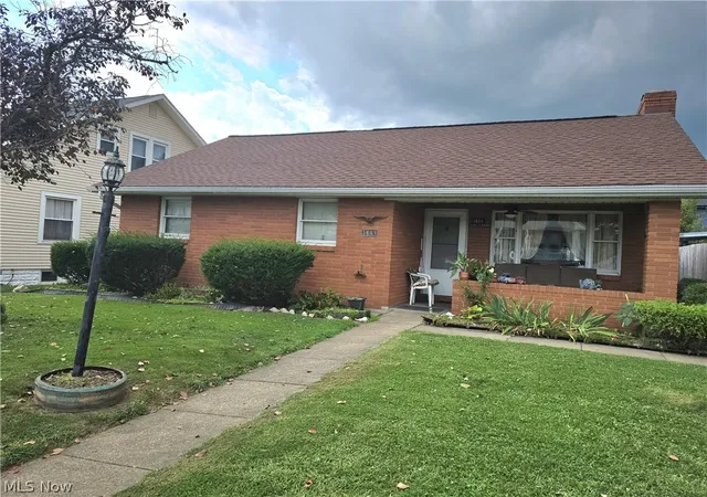 Photo 2 of Single family home for sale at 1651 Euclid Ave, Zanesville, OH 43701 | MLS# 5244114 | Listing updated on 2026-10-07