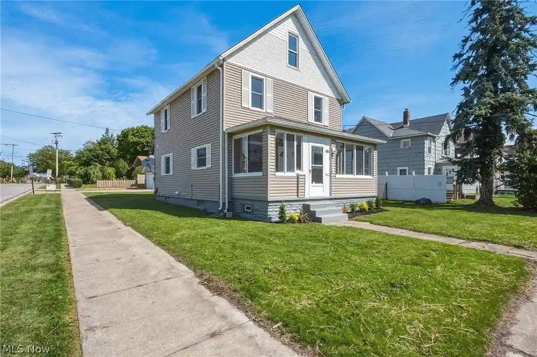 Photo 1 of Single family home for sale at 401 7th Street, Fairport Harbor, OH 44077 | MLS# 5245473 | Listing updated on 2026-10-12