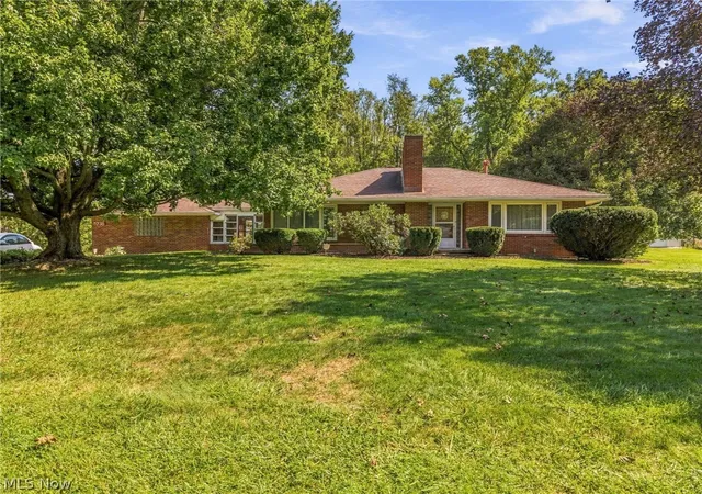 Photo 1 of Single family home for sale at 5738 Griffith Ave Nw, North Canton, OH 44720 | MLS# 5245296 | Listing updated on 2026-10-02