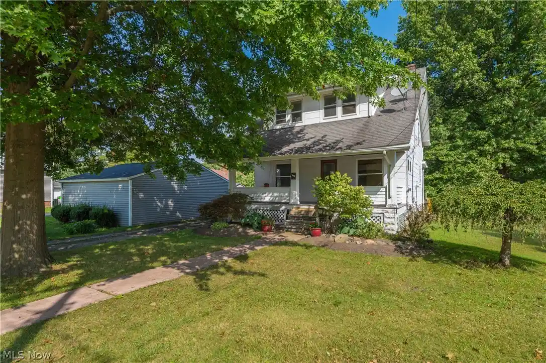 Photo 1 of Sale Pending at 285 Waverly St, Berea, OH 44017 | MLS# 5245045 | Listing updated on 2026-10-22