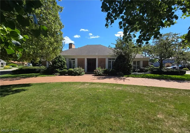 Photo 1 of Single family home for sale at 1711 Willow Dr, Sandusky, OH 44870 | MLS# 5245381 | Listing updated on 2026-09-17