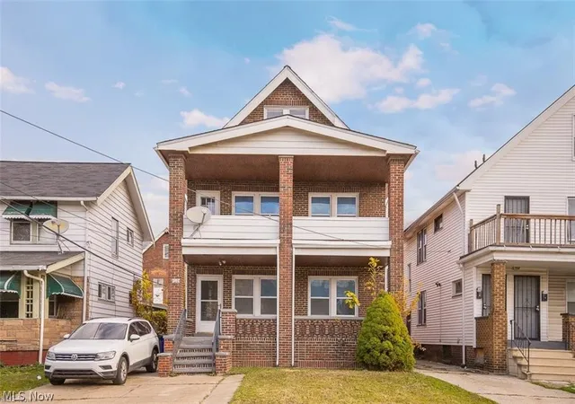 Photo 1 of Sale Pending at 951 Royal Rd, Cleveland, OH 44110 | MLS# 5245172 | Listing updated on 2026-10-05