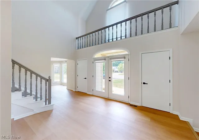 Photo 2 of Single family home for sale at 5650 Ashley Cir, Cleveland, OH 44143 | MLS# 5245823 | Listing updated on 2026-10-09