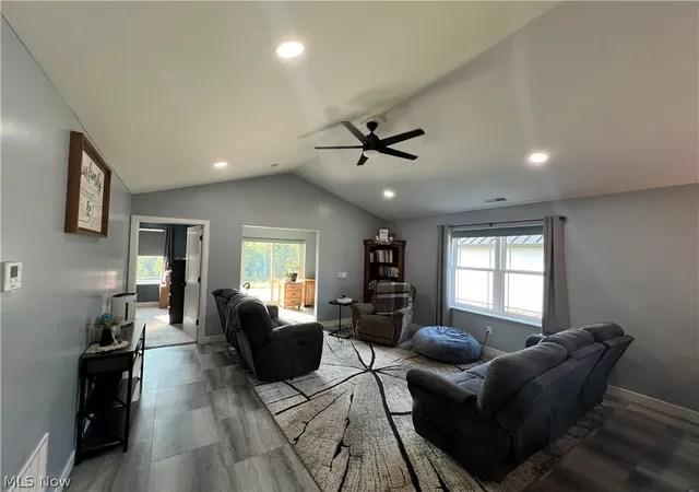 Listing Photo 2 - Condo for sale in building located at 1002 Sycamore Ln, Millersburg, OH 44654