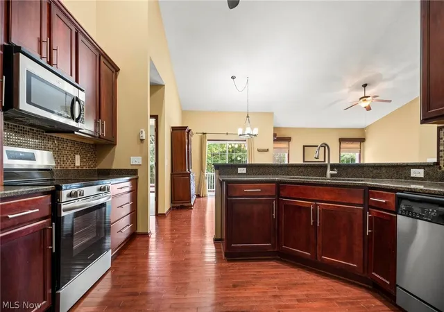 Photo 3 of Single family home for sale at 3700 Heron Dr, Lorain, OH 44053 | MLS# 5244863 | Listing updated on 2026-10-08