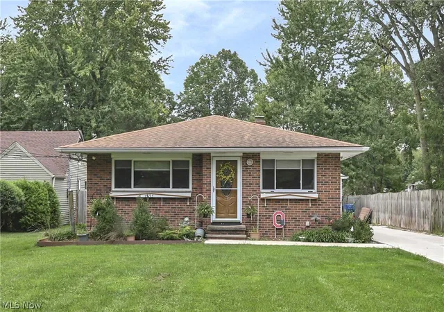 Photo 1 of Single family home for sale at 4695 Martin Dr, North Olmsted, OH 44070 | MLS# 5244913 | Listing updated on 2026-10-02