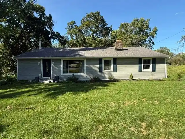 Photo 1 of Single family home for sale at 1087 Krumroy Rd, Akron, OH 44306 | MLS# 5245854 | Listing updated on 2026-10-19