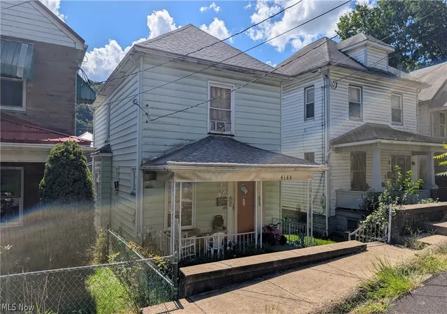 Photo 1 of Single family home for sale at 4144 Washington St, Weirton, WV 26062 | MLS# 5245892 | Listing updated on 2026-09-17