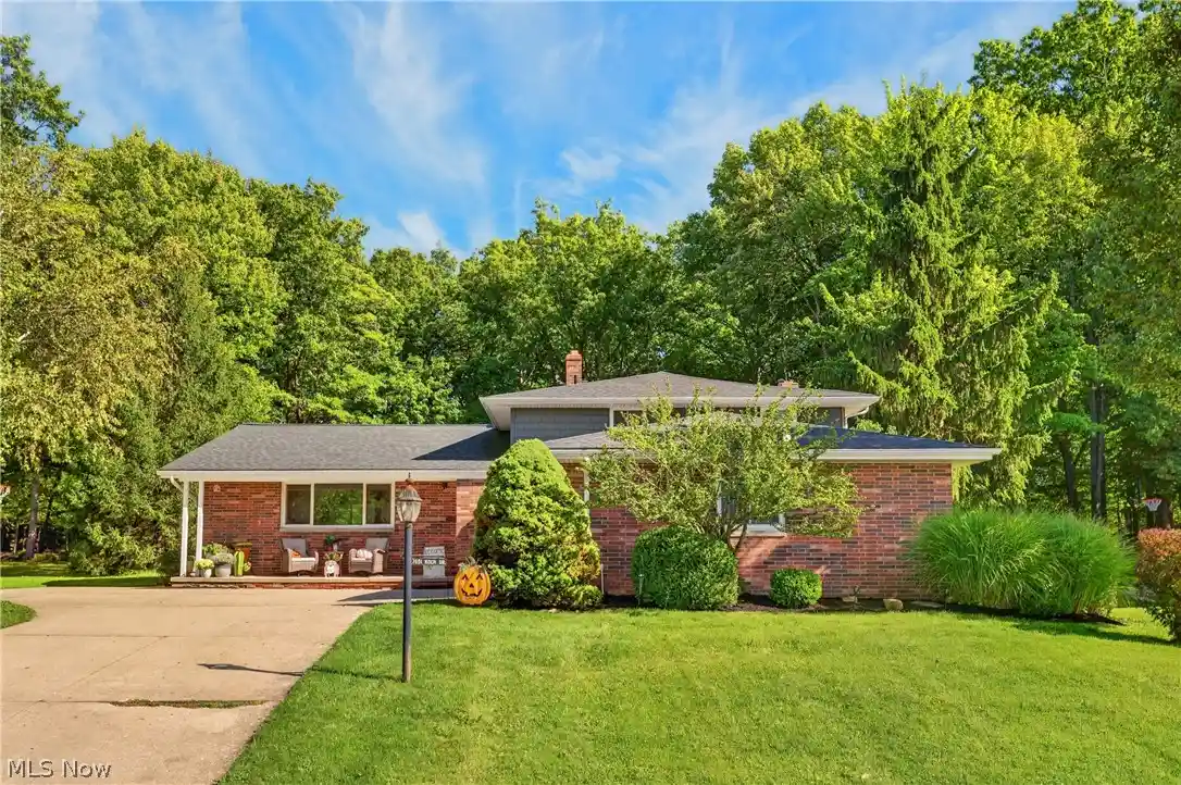 Photo 1 of Sale Pending at 7651 Koch Dr, Cleveland, OH 44134 | MLS# 5245466 | Listing updated on 2026-10-12
